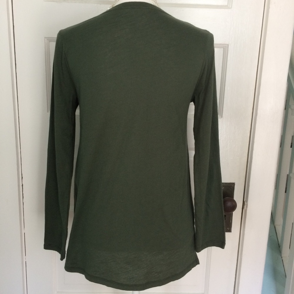A New Day Tee Shirt Green Long Sleeve Normcore V-Neck Cotton Comfortable XS - Picture 2 of 6
